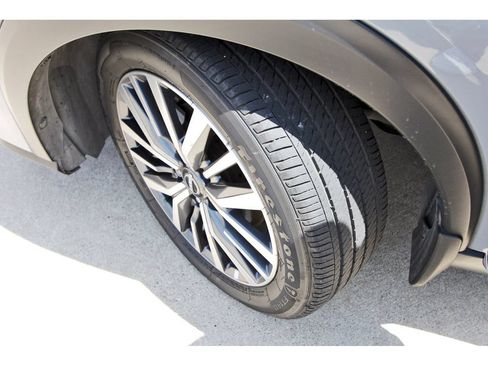 Used 2024 Nissan Kicks SV FWD image 10