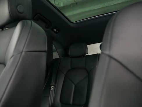 New 2026 Porsche Macan image 36