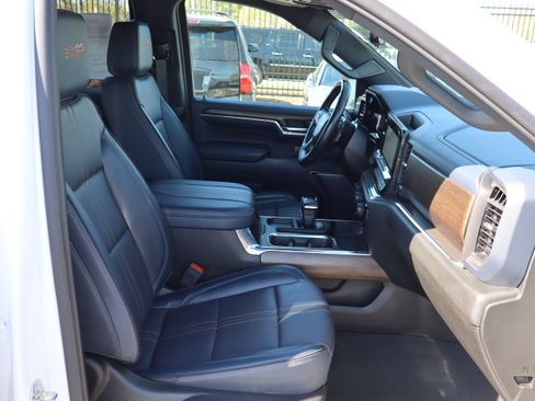 Certified 2023 Chevrolet Silverado 1500 High Country image 39