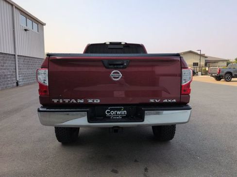 Used 2019 Nissan Titan SV AWD/4WD image 4