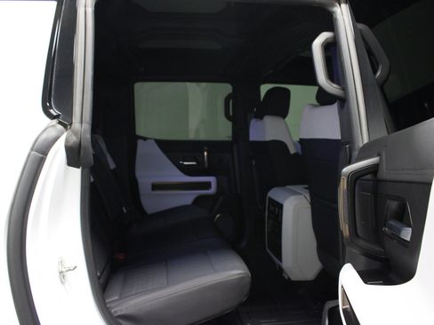 Used 2025 GMC Hummer EV 3X w/ Extreme Off-Road Package AWD/4WD image 14