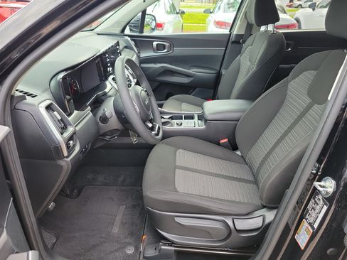 Certified 2023 Kia Sorento LX FWD image 21