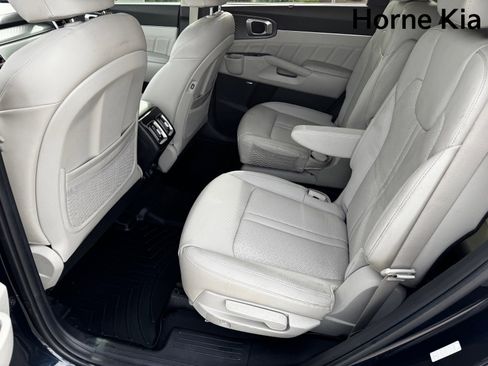 Certified 2023 Kia Sorento SX Prestige image 10