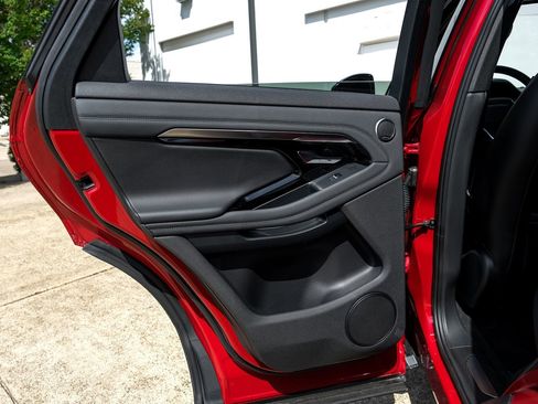 Used 2021 Land Rover Range Rover Evoque R-Dynamic S image 39