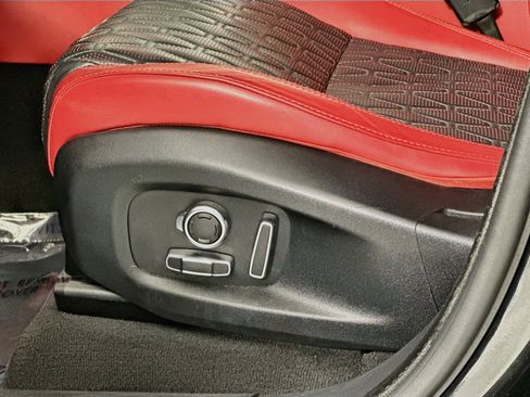 Used 2020 Jaguar F-PACE SVR AWD/4WD image 19