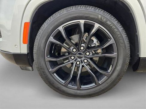 Used 2023 Jeep Grand Wagoneer Series II w/ Quick Order Packagew 28T image 26