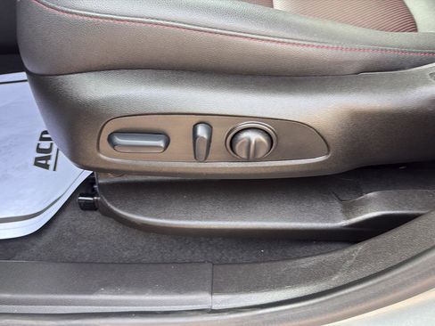 Used 2025 Chevrolet Blazer RS image 12