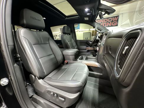 Certified 2022 Chevrolet Silverado 3500 High Country w/ Z71 Off-Road Package image 29