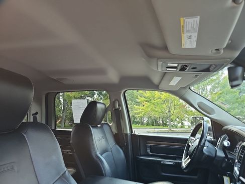 Used 2015 RAM 2500 Laramie AWD/4WD image 12