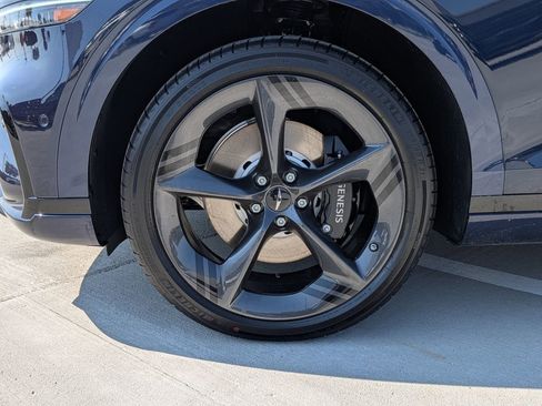 New 2026 Genesis GV70 2.5T Sport Prestige image 9