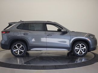 New 2025 Volkswagen Tiguan SE video 2