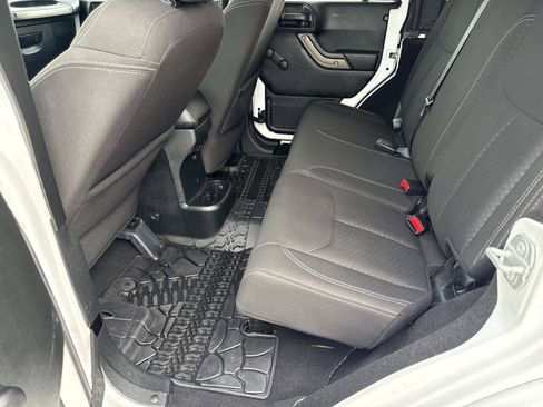 Certified 2018 Jeep Wrangler Unlimited Sport AWD/4WD image 22