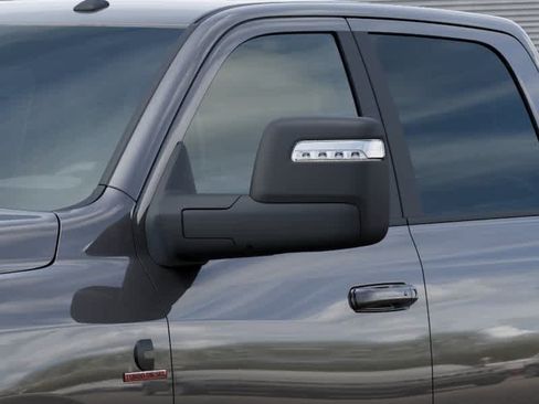 New 2026 RAM 2500 Laramie AWD/4WD image 12