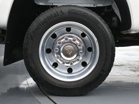 Used 2025 Ford F450 King Ranch w/ Chrome Package image 18