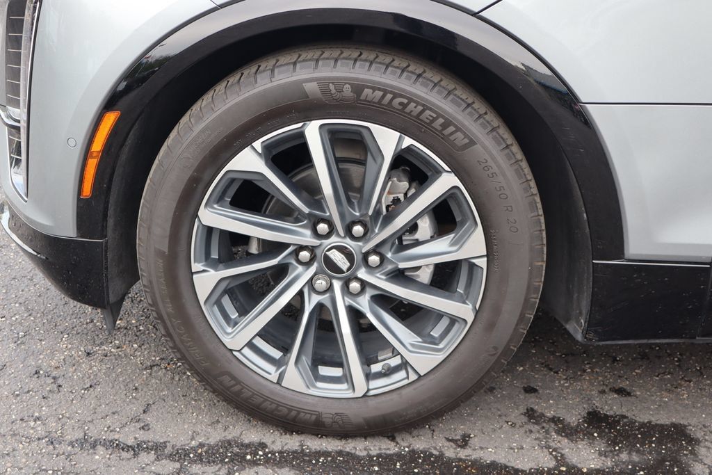 Used 2024 Cadillac Lyriq Sport RWD image 43