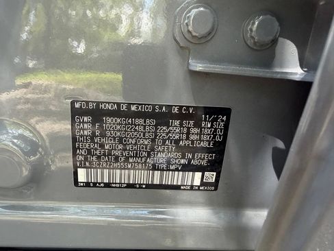 Certified 2025 Honda HR-V Sport image 28