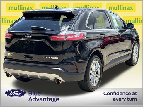 Used 2020 Ford Edge Titanium w/ Equipment Group 301A FWD image 4