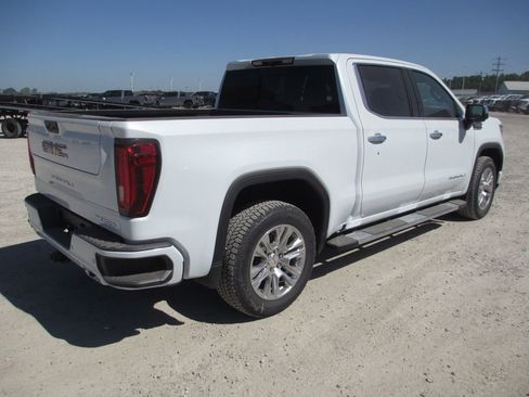 New 2026 GMC Sierra 1500 Denali AWD/4WD image 5