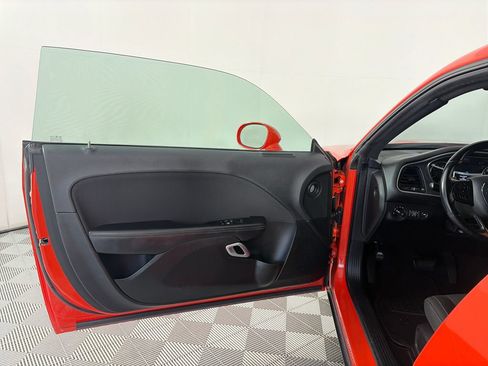 Used 2022 Dodge Challenger GT RWD image 10