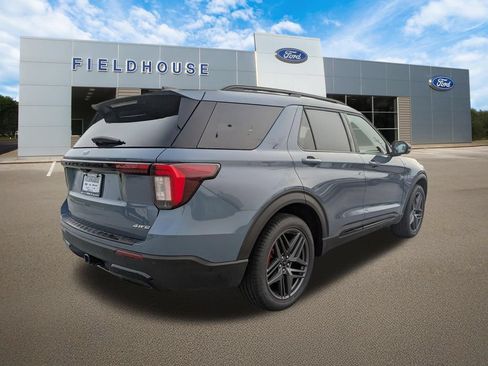 New 2026 Ford Explorer ST-Line w/ ST-Line Street Pack AWD/4WD image 7