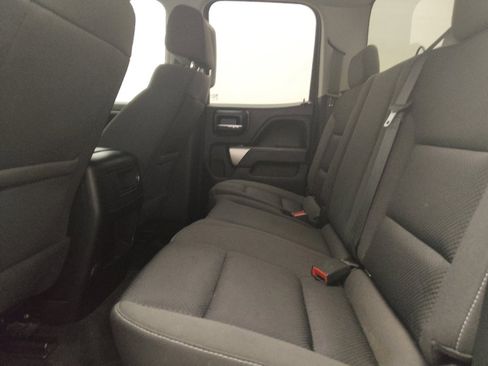 Used 2018 Chevrolet Silverado 1500 LT w/ Trailering Package RWD image 18