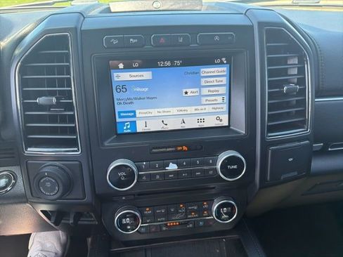 Used 2018 Ford Expedition Limited w/ Equipment Group 301A AWD/4WD image 12
