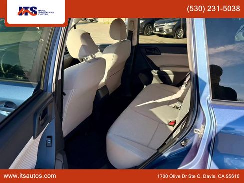 Used 2018 Subaru Forester 2.5i Premium image 11