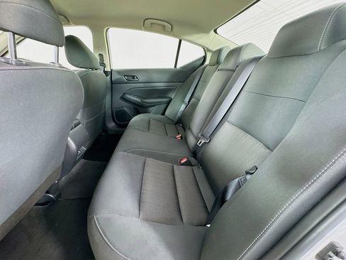 Used 2025 Nissan Altima 2.5 SV FWD image 28