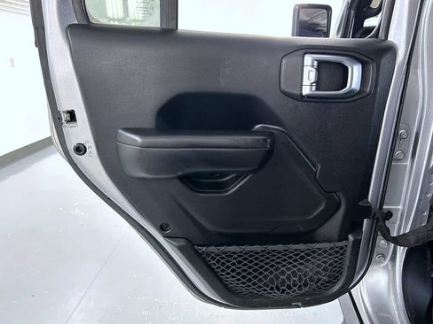 Used 2020 Jeep Gladiator Sport w/ Quick Order Package 24S AWD/4WD image 20