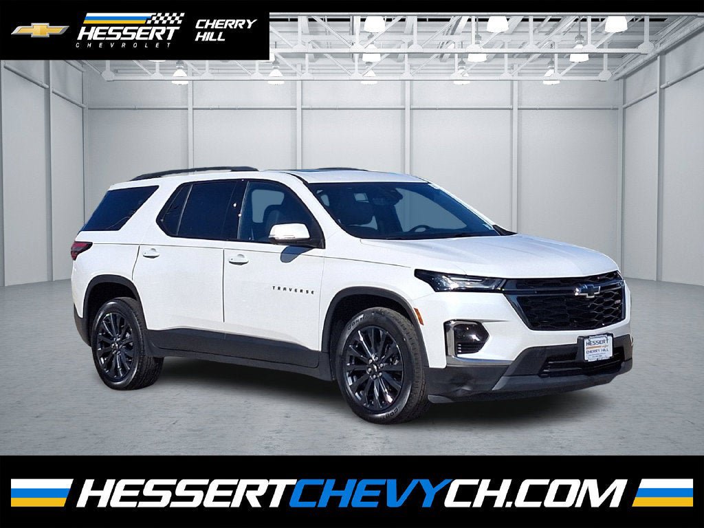 Certified 2023 Chevrolet Traverse RS AWD/4WD image 1
