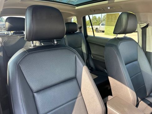 Used 2020 Volkswagen Tiguan SE w/ Panoramic Sunroof Package AWD/4WD image 33