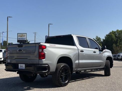 Used 2024 Chevrolet Silverado 1500 Custom Trail Boss AWD/4WD image 8