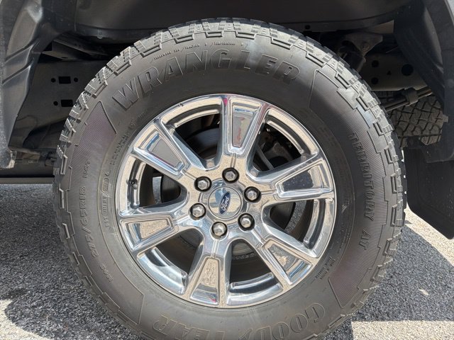 Used 2016 Ford F150 Lariat w/ Equipment Group 502A Luxury AWD/4WD image 29