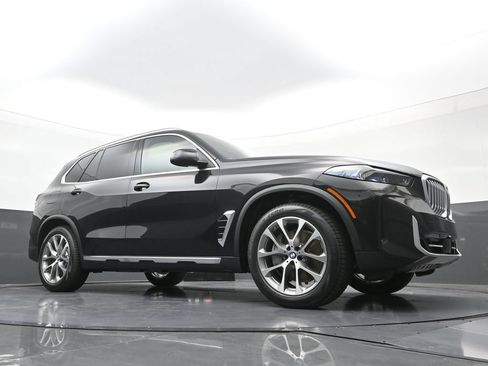 New 2026 BMW X5 xDrive50e AWD/4WD image 22