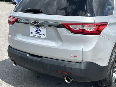 Used 2021 Chevrolet Traverse RS AWD/4WD image 13