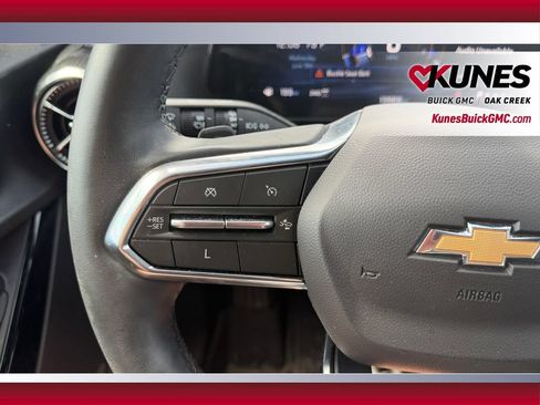 Used 2025 Chevrolet Equinox LT w/ Convenience Package II AWD/4WD image 17