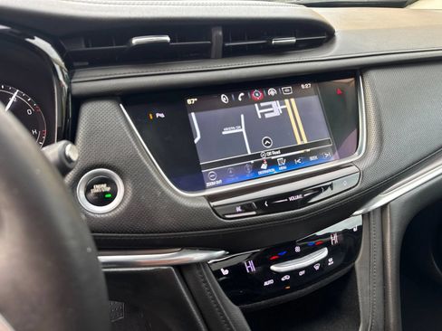 Used 2017 Cadillac XT5 Luxury w/ Driver Awareness Package AWD/4WD image 24