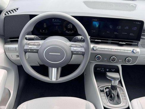 New 2026 Hyundai Kona SE FWD image 17