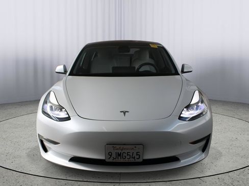 Used 2023 Tesla Model 3 Standard Range RWD image 3