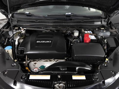 Used 2010 Suzuki Kizashi SLS AWD/4WD image 38