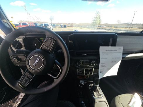 Used 2025 Jeep Wrangler Unlimited Sport S 4xe image 2