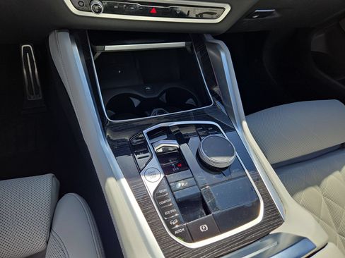 Used 2025 BMW X6 xDrive40i AWD/4WD image 22