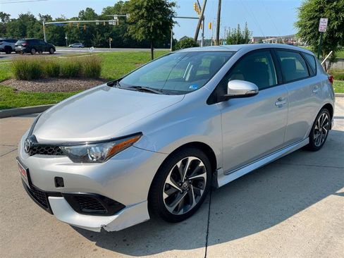 Used 2017 Toyota Corolla iM w/ All-Weather Mat Package FWD image 1
