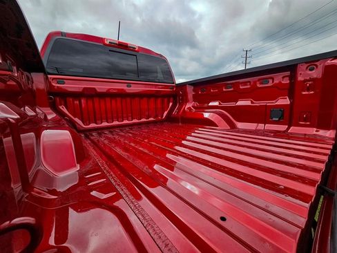 New 2026 GMC Canyon Elevation w/ Convenience Package image 6