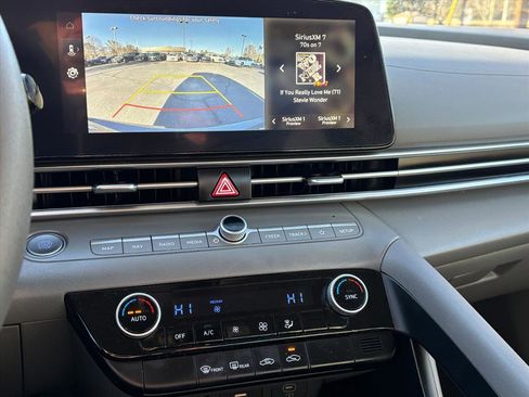 Certified 2024 Hyundai Elantra SEL image 10