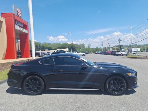 Used 2017 Ford Mustang GT Premium w/ Black Accent Package RWD image 2
