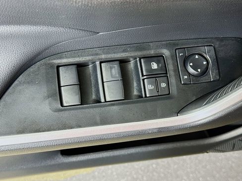 Used 2024 Toyota RAV4 LE AWD/4WD image 16