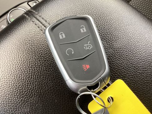 Used 2023 GMC Terrain SLE w/ Driver Convenience Package FWD image 33