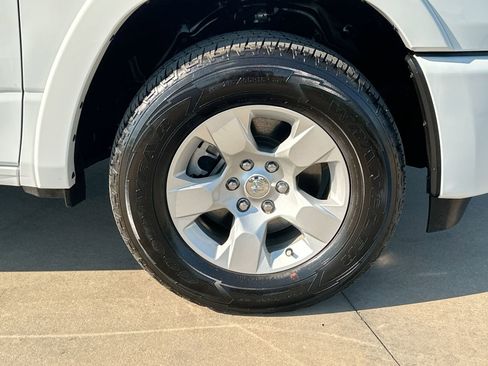 Used 2025 RAM 1500 Lone Star image 10