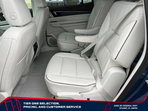 New 2026 Buick Enclave Avenir w/ Super Cruise Package AWD/4WD image 11